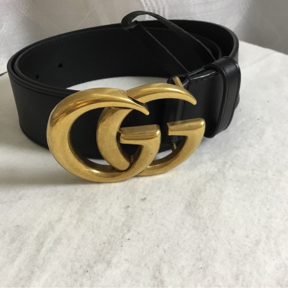 Gucci Black Leather Belt with Gold Double G Buckle - Picture 2 of 7
